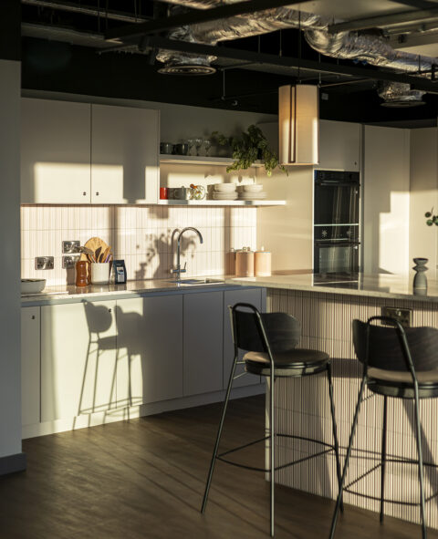 dockside_2_pdr_detail_f